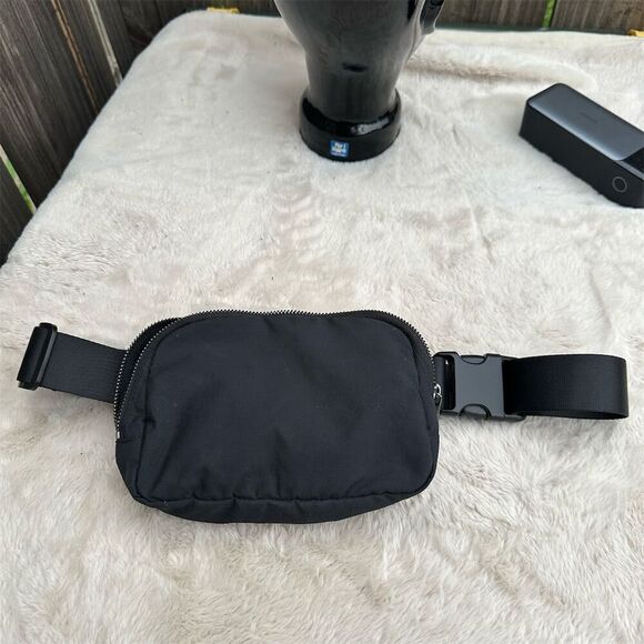 ODODOS Mini Belt Bag Unisex Black Fanny Pack with Adjustable Strap - Picture 1 of 6